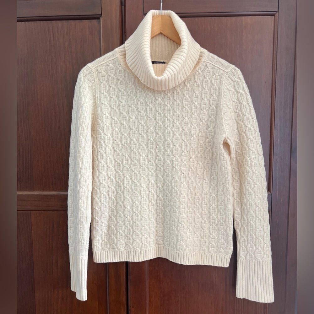 Magaschoni Cream Cable-Knit Cashmere Turtleneck Sweater M